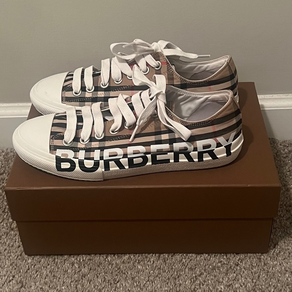 Women’s Burberry Shoes